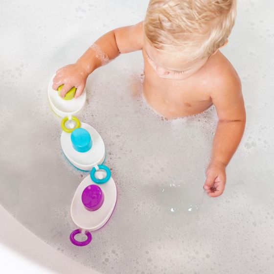 Musical bath toy boats flourish maternity NZ