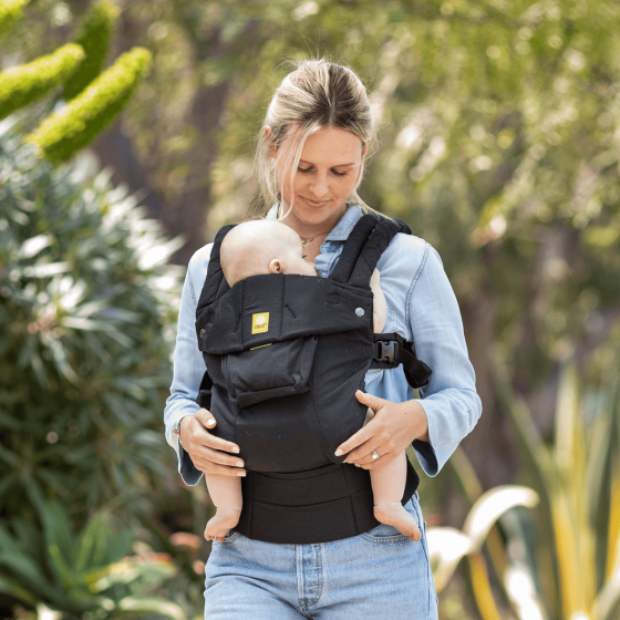 Flourish Maternity NZ Online mum and baby shop. LilleBaby Complete Original Babywearing Baby Carrier Black